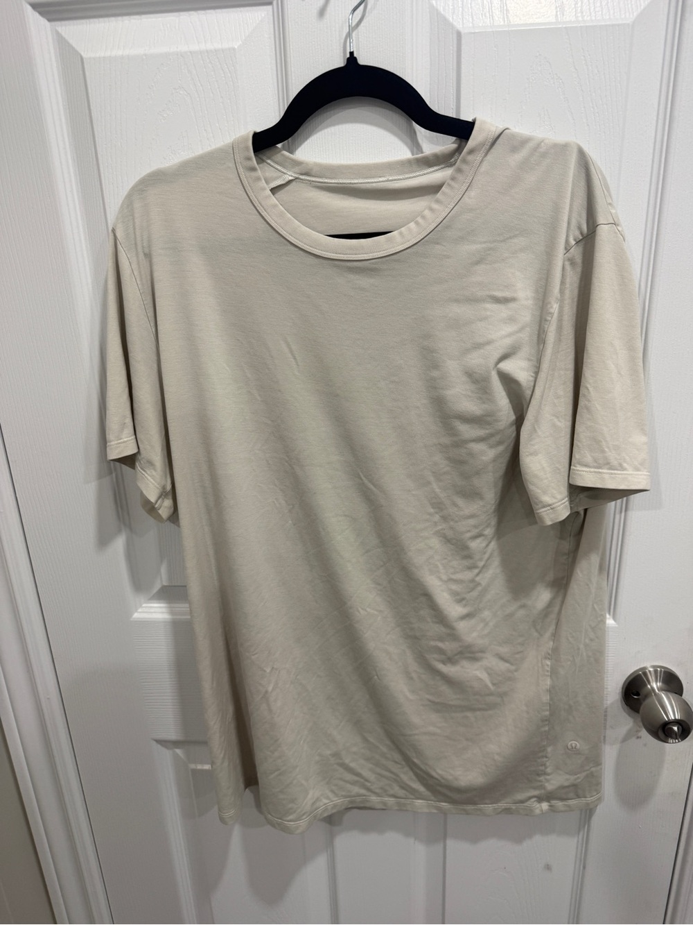 Lululemon fundamental tee Light Beige large